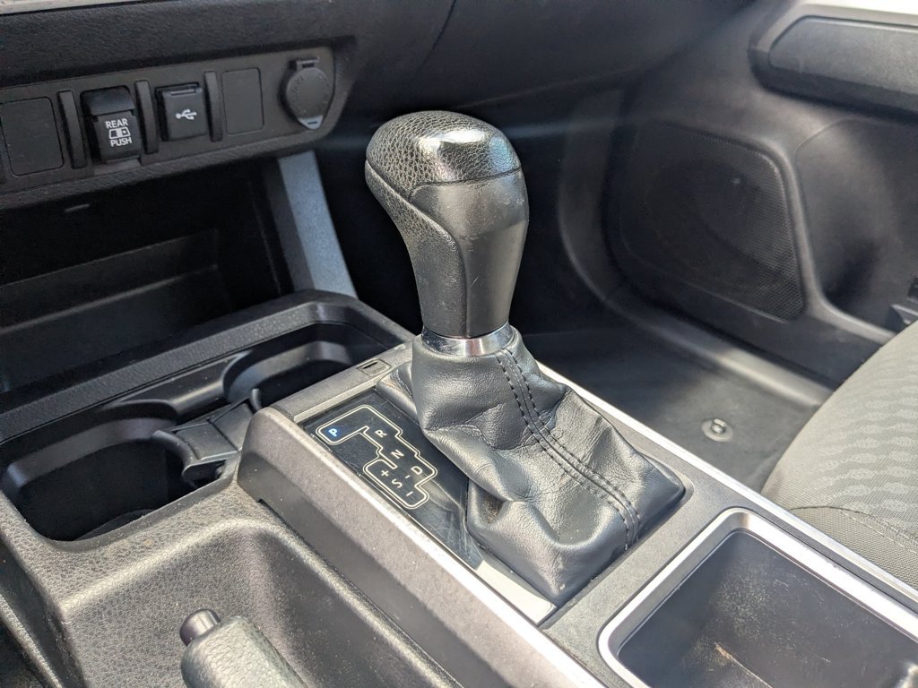Used 2022  Toyota SR image 18