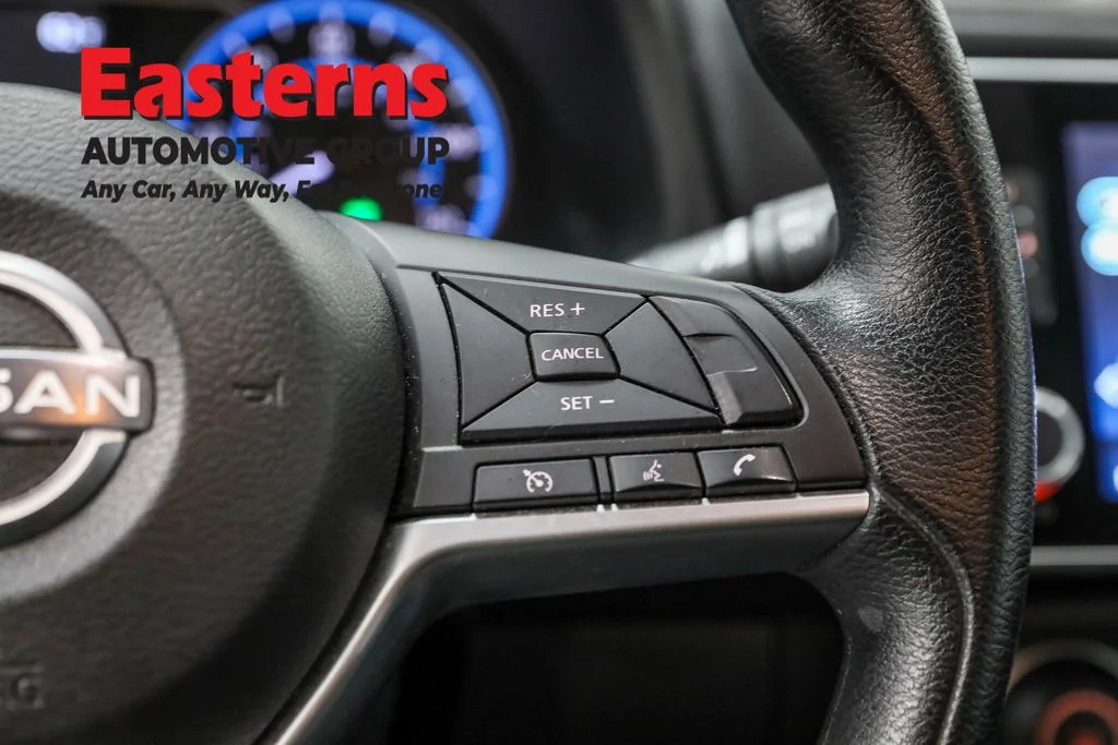 Used 2023 Gray Nissan S image 16