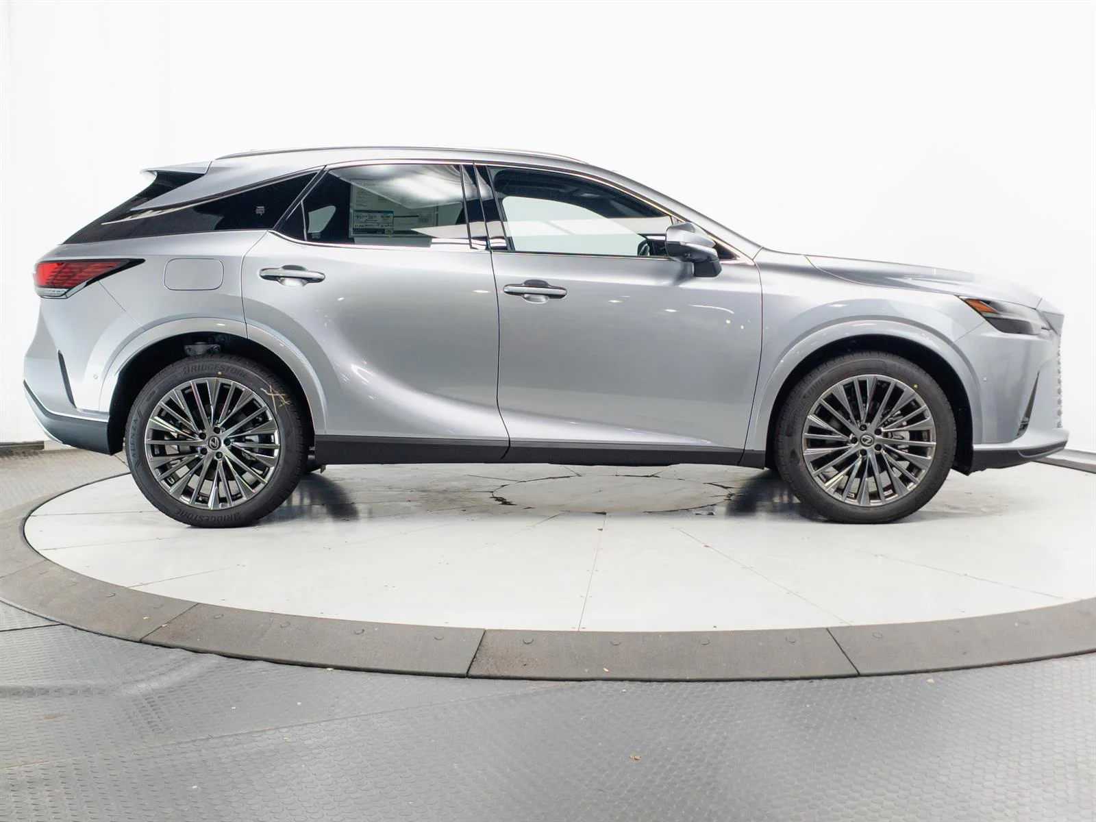 New 2026 Iridium (1l2) Lexus Luxury image 13