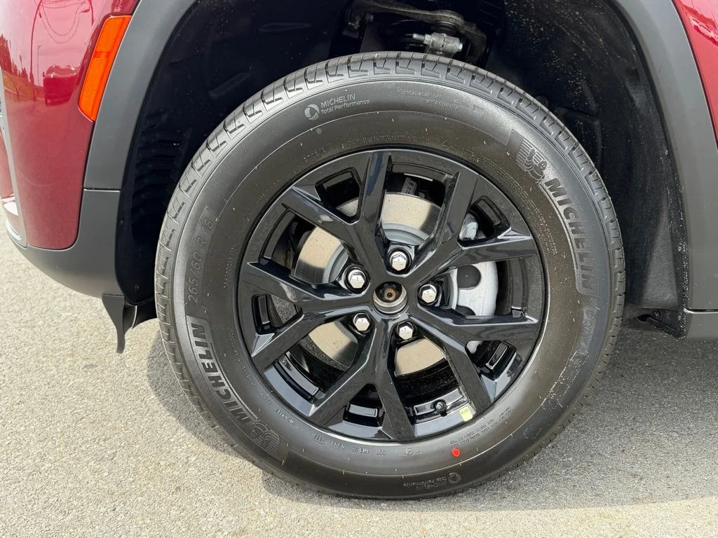 New 2026 Red Jeep Altitude image 11