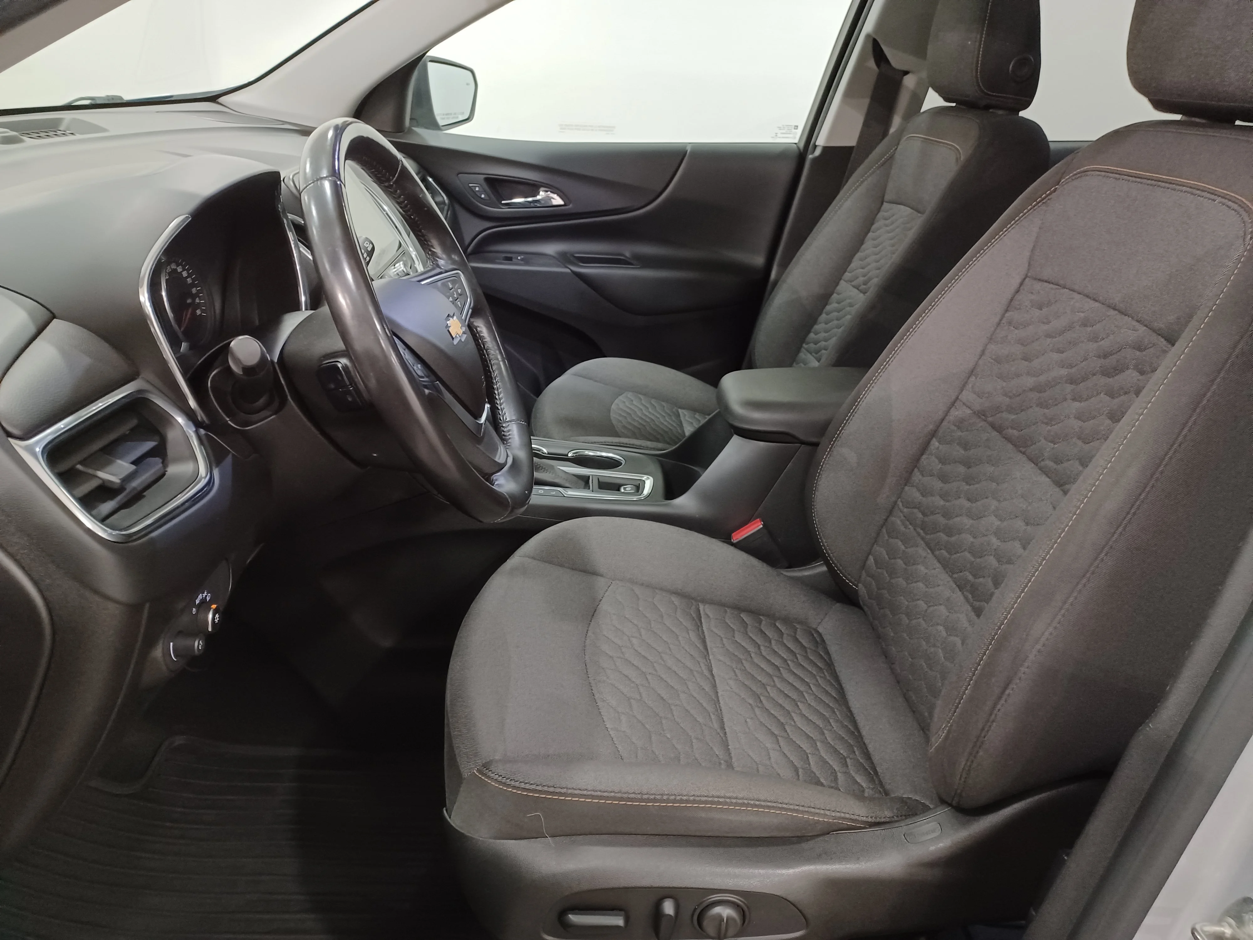 Certified Used 2018 Silver Ice Metallic Chevrolet LT AWD*Remote Start | Htd Seats | Pano Roof | Blind Spot Detection | Apple CarPlay | Roof Rails image 10