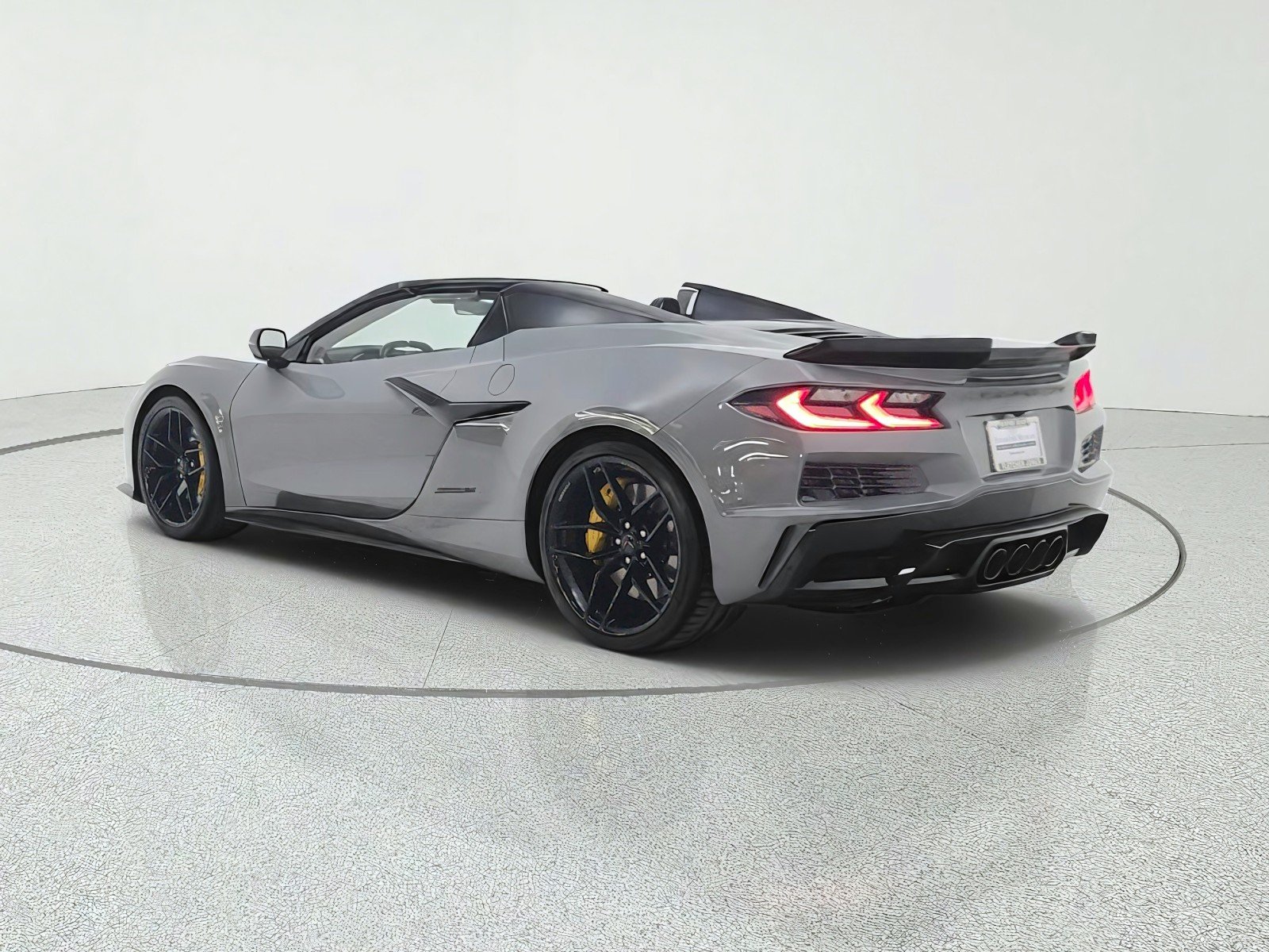 Used 2025 Sea Wolf Gray Tricoat Chevrolet 2dr Z06 Conv w/3LZ image 7