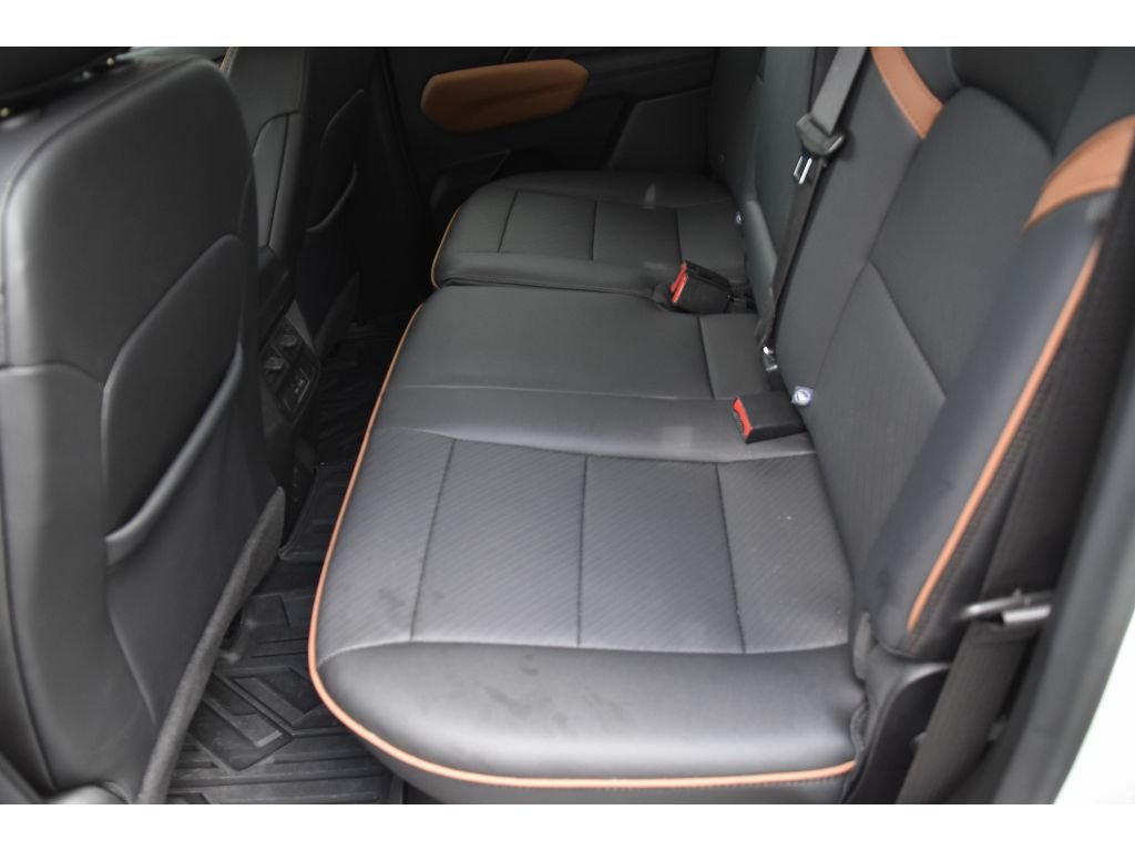 Used 2024 Summit White GMC 4WD AT4 image 15