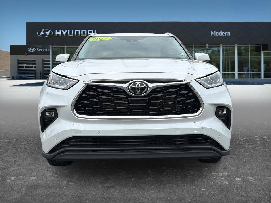 Used 2022 Pearl Toyota Limited image 2