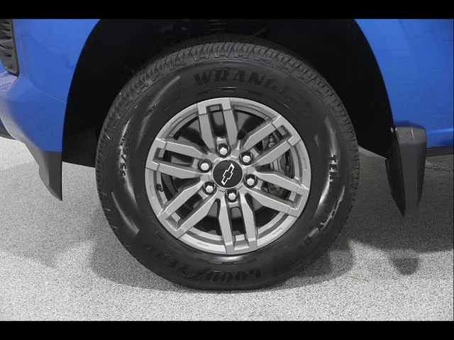 2024 Chevrolet Colorado LT - Photo 23