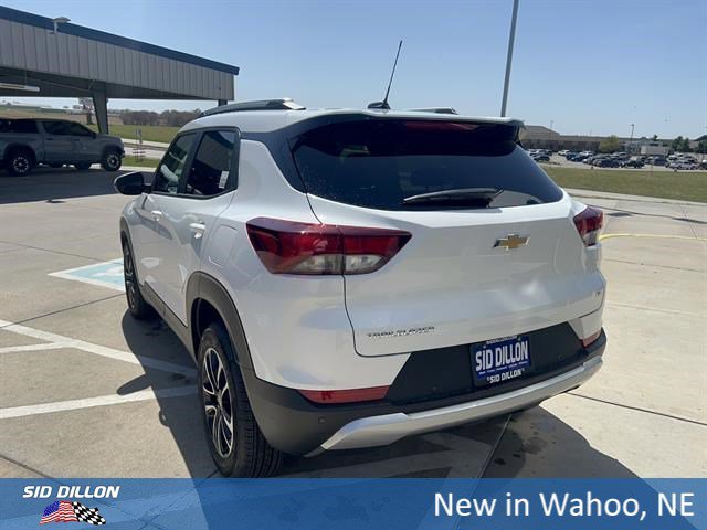 New 2026 Summit White Chevrolet LT image 3