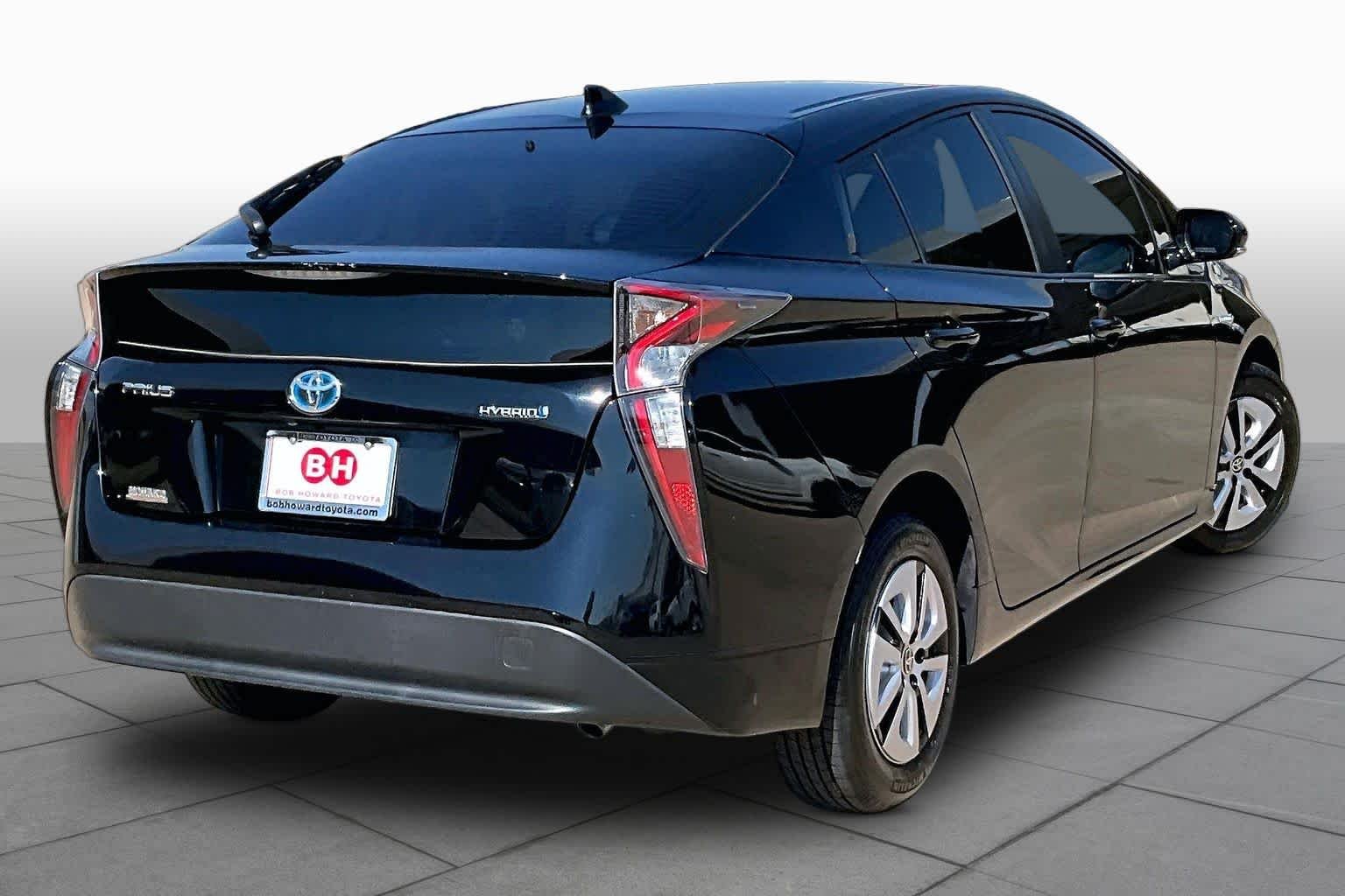 Used 2016 Midnight Black Metallic Toyota Four image 13