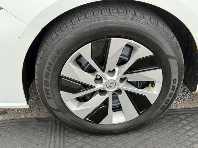 2023 Nissan Altima S - Photo 14