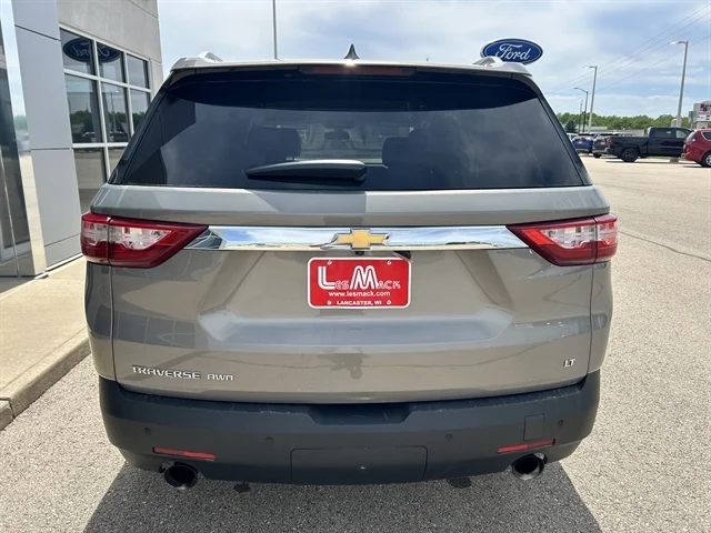 Used 2018 Brown CHEVROLET LT Cloth image 5