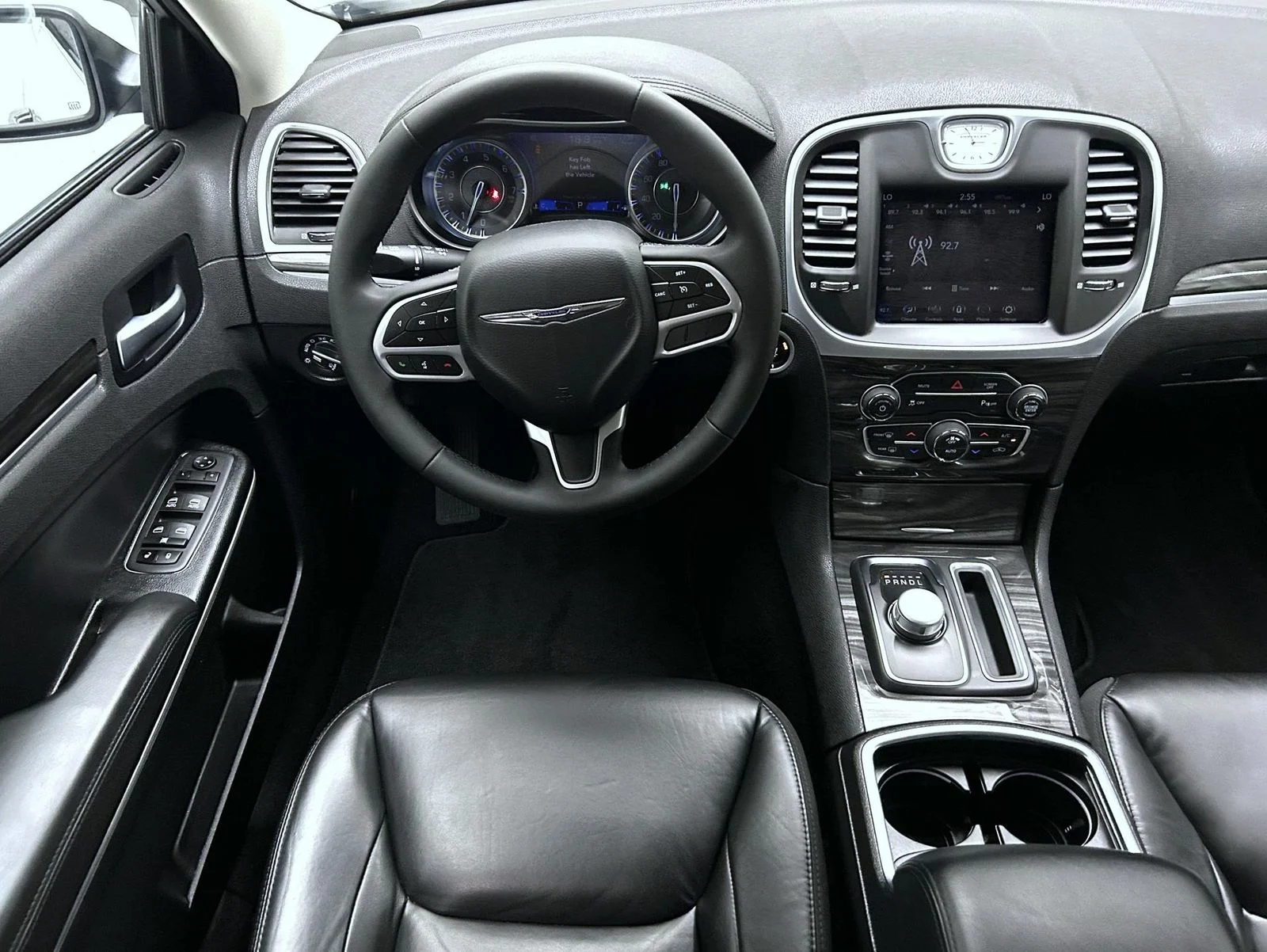 Used 2022 White Chrysler Touring image 14