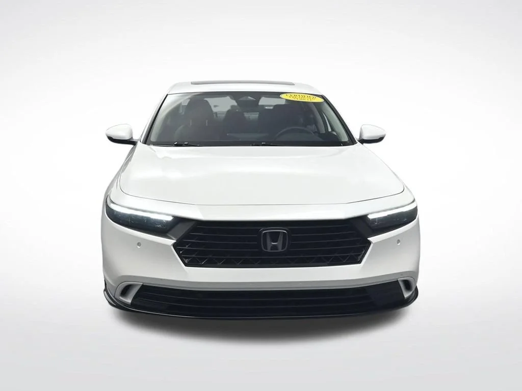Certified Used 2025 Platinum White Pearl Honda EX-L image 52