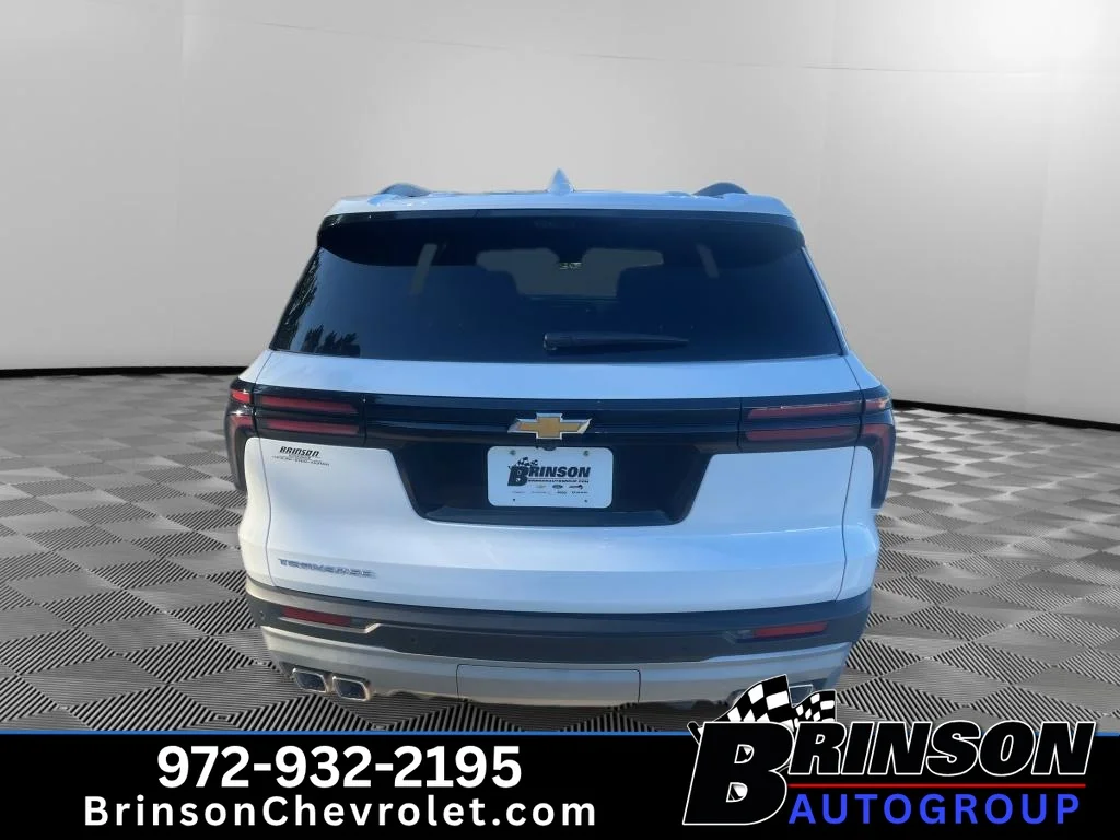 New 2027 Summit White Chevrolet LT image 8