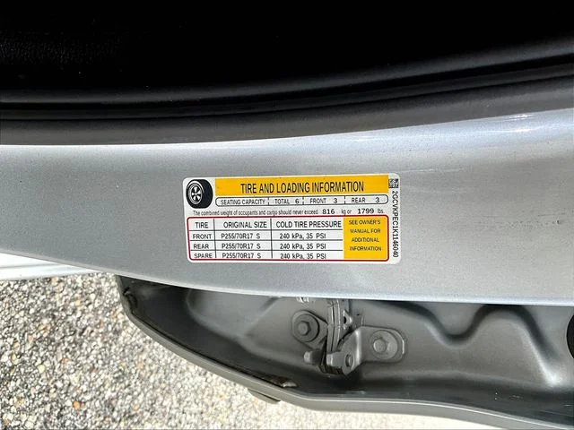 Used 2019 Silver Chevrolet LT image 9