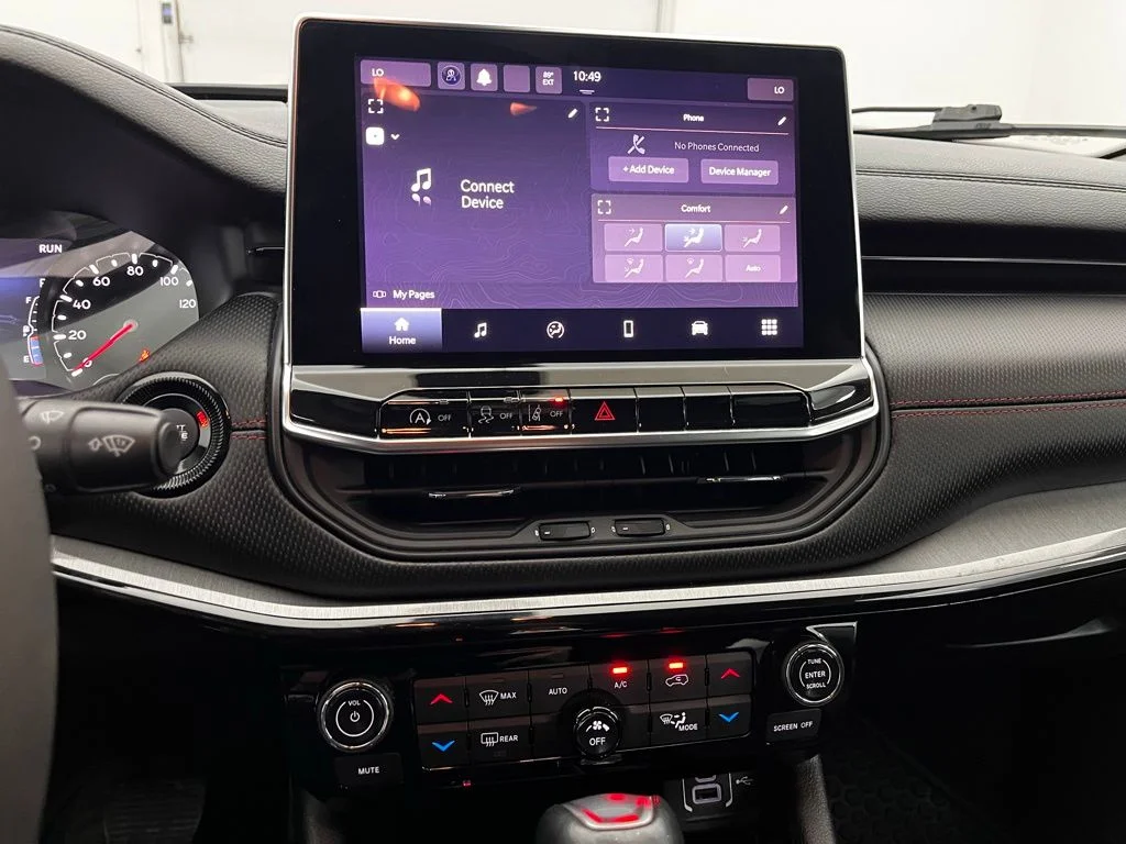 Used 2022 Gray Jeep Trailhawk image 25