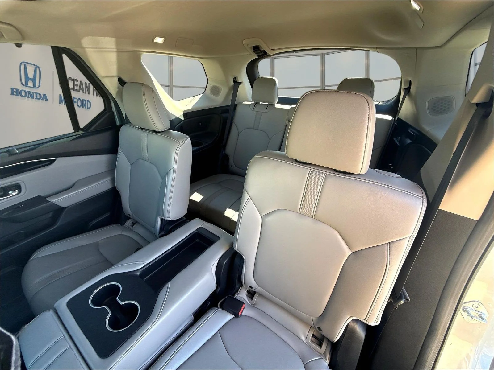 Used 2024 Lunar Silver Metallic Honda Touring image 30