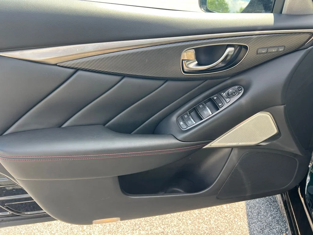 Used 2023 Black INFINITI Red Sport 400 image 11