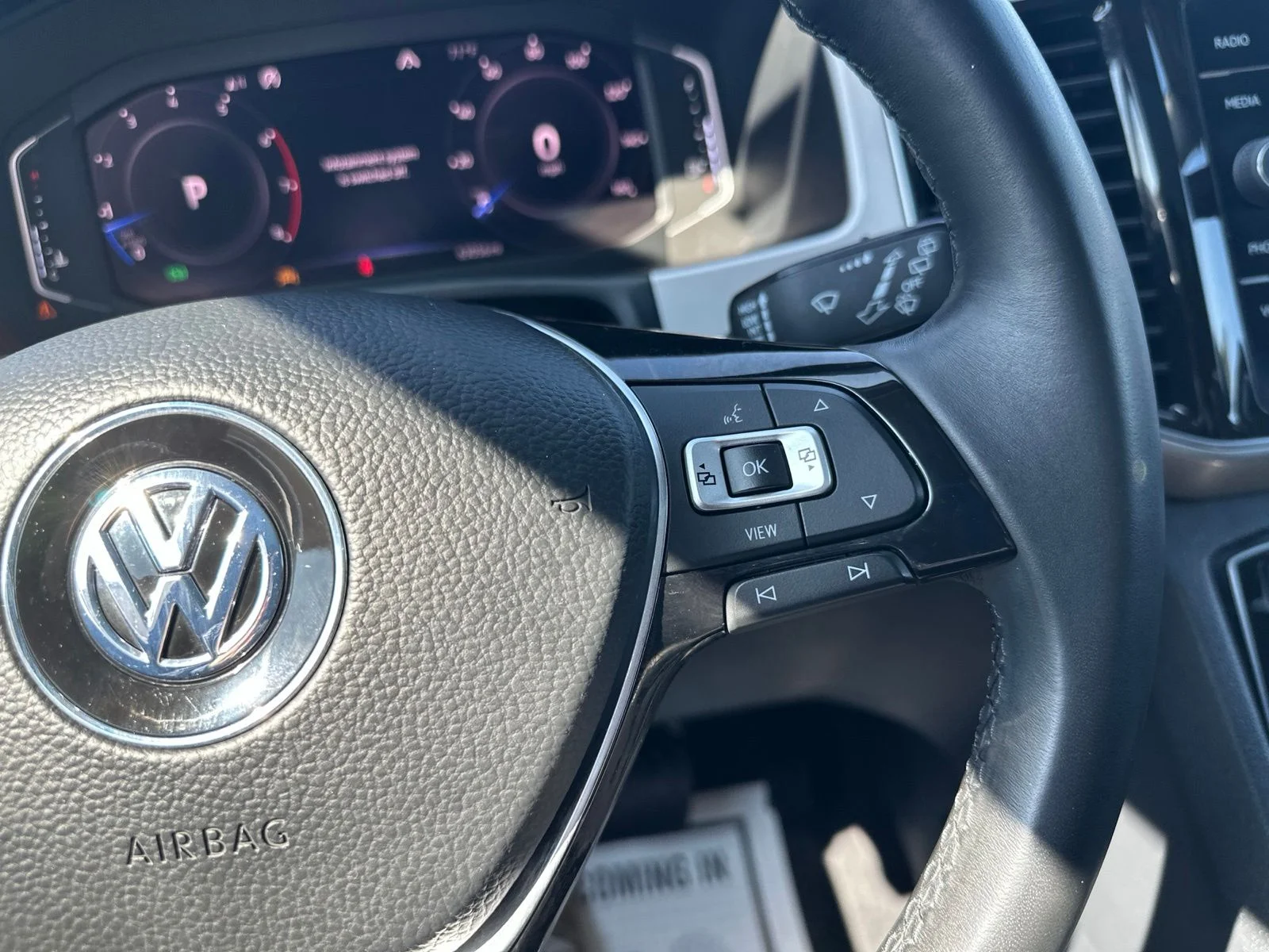 Used 2019 Gray Volkswagen SEL Premium image 66