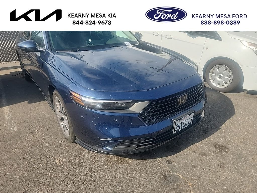 Used 2024  Honda EX-L image 1
