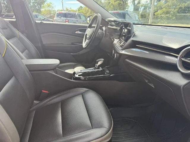 Used 2024 Cacti Green Chevrolet ACTIV image 12