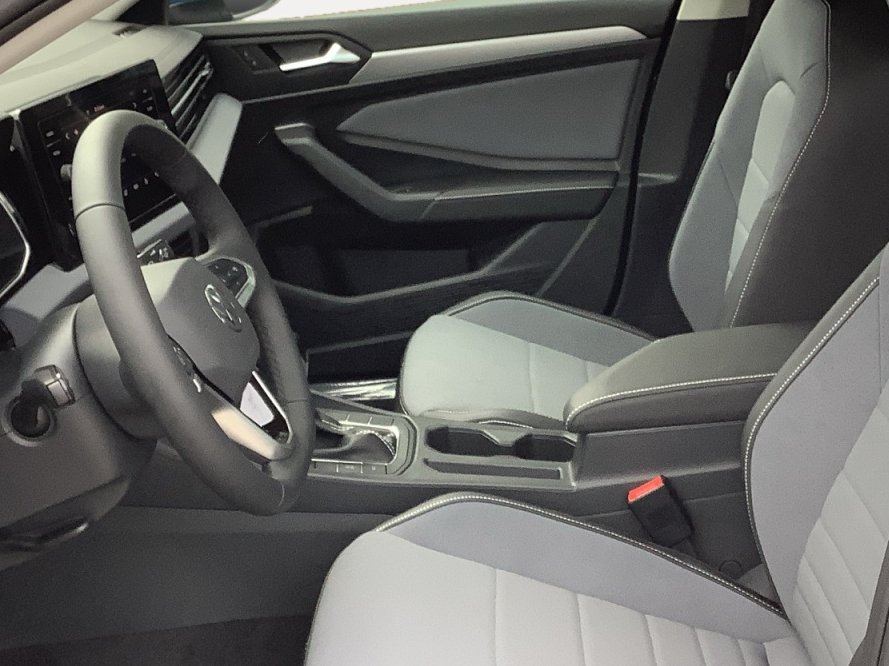 New 2027 OPAL WHITE Volkswagen SE image 21