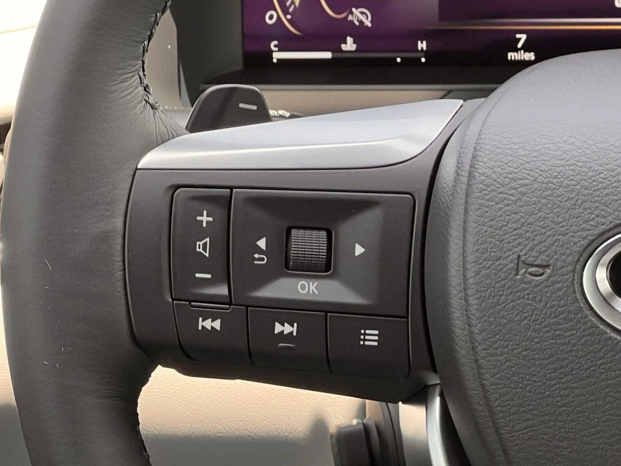 New 2027 GRAPHITE SHADOW INFINITI Sport AWD image 12