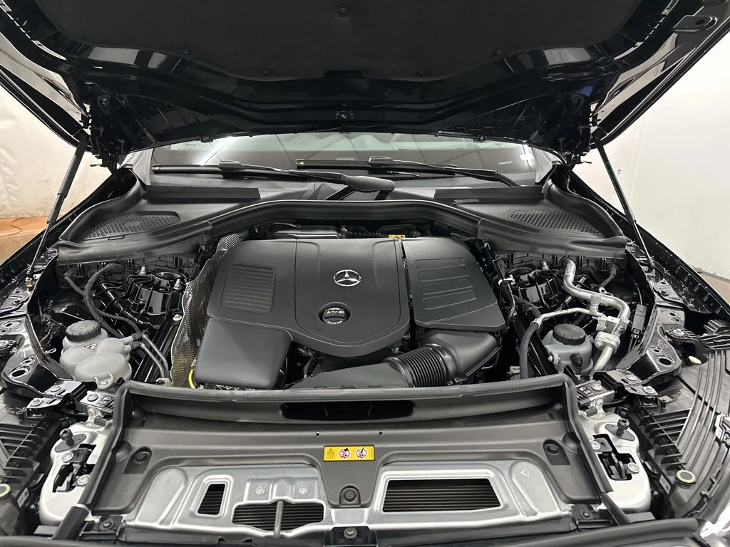Used 2026 Black Mercedes-Benz GLC 300 image 31