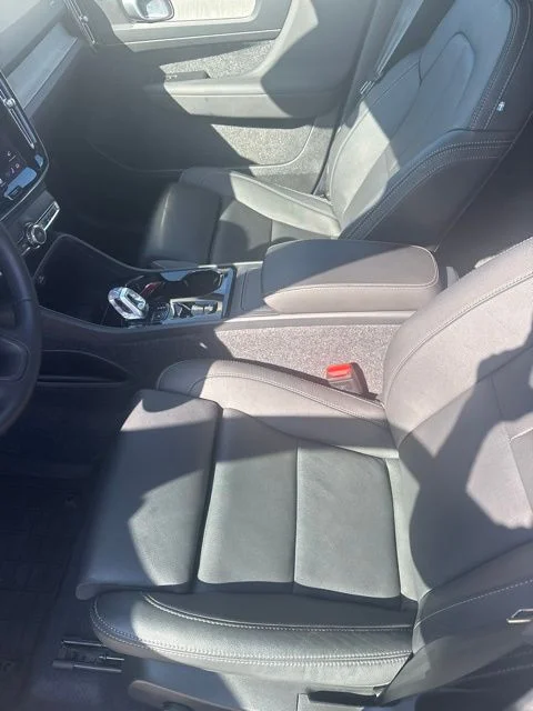 2026 Volvo XC40 Plus - Photo 12