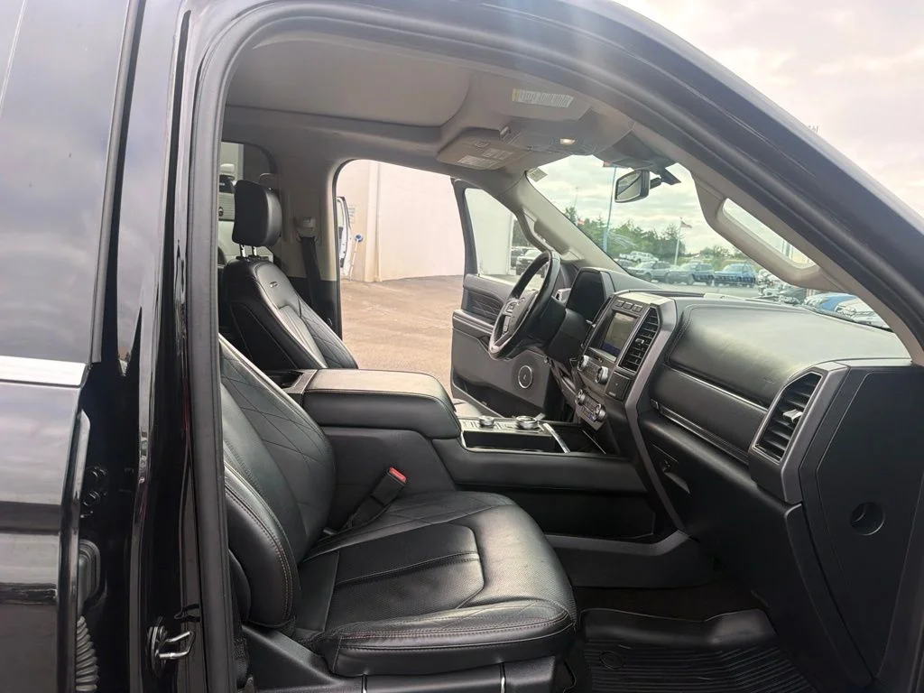 Used 2020 Black Ford Platinum image 39