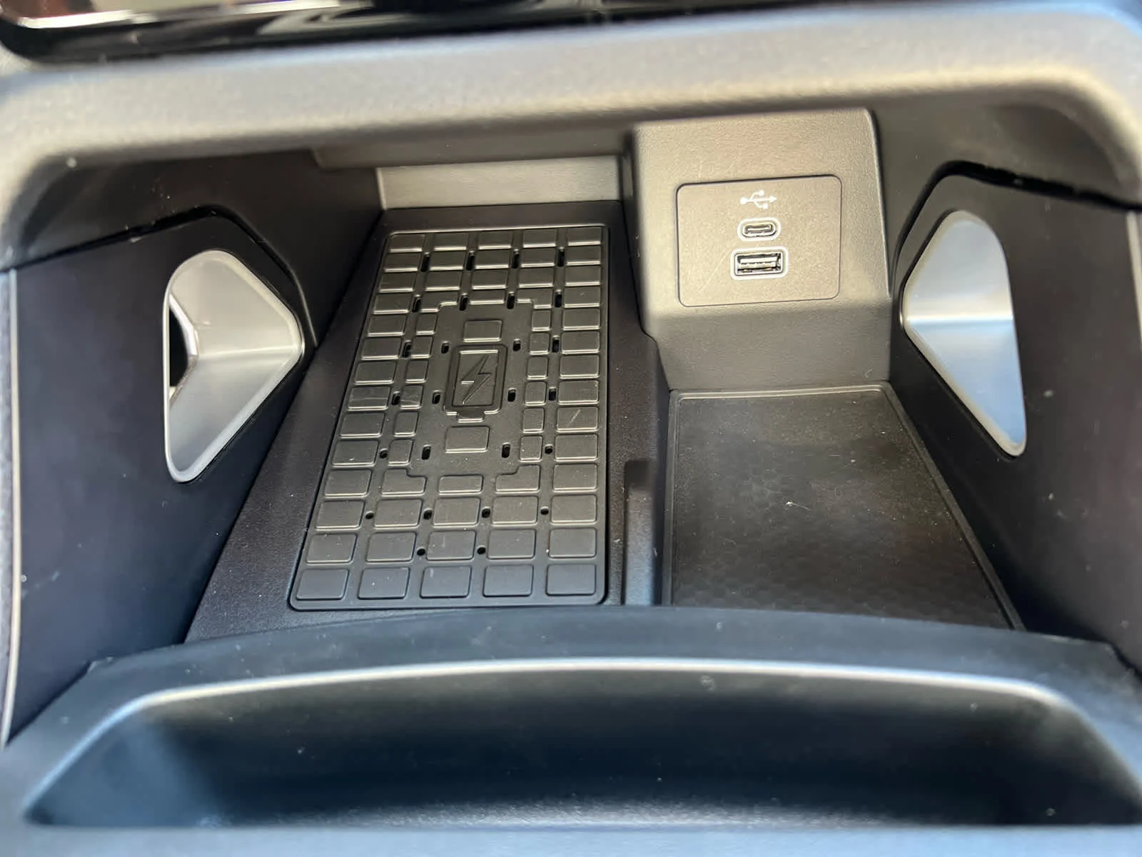 New 2025 Desert Sand Ford LARIAT image 17