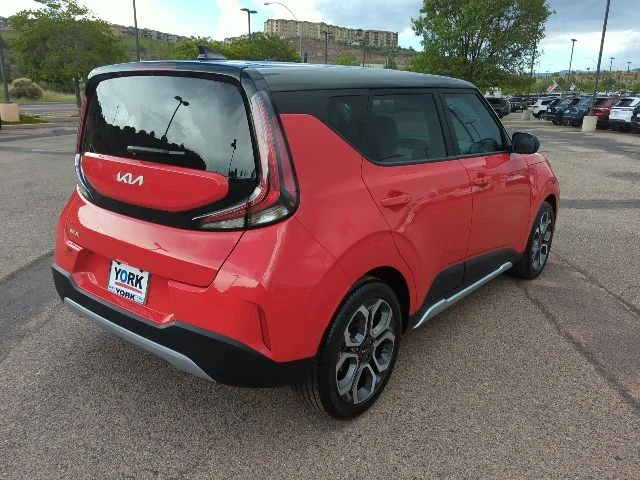 Used 2025 Red Kia EX image 4