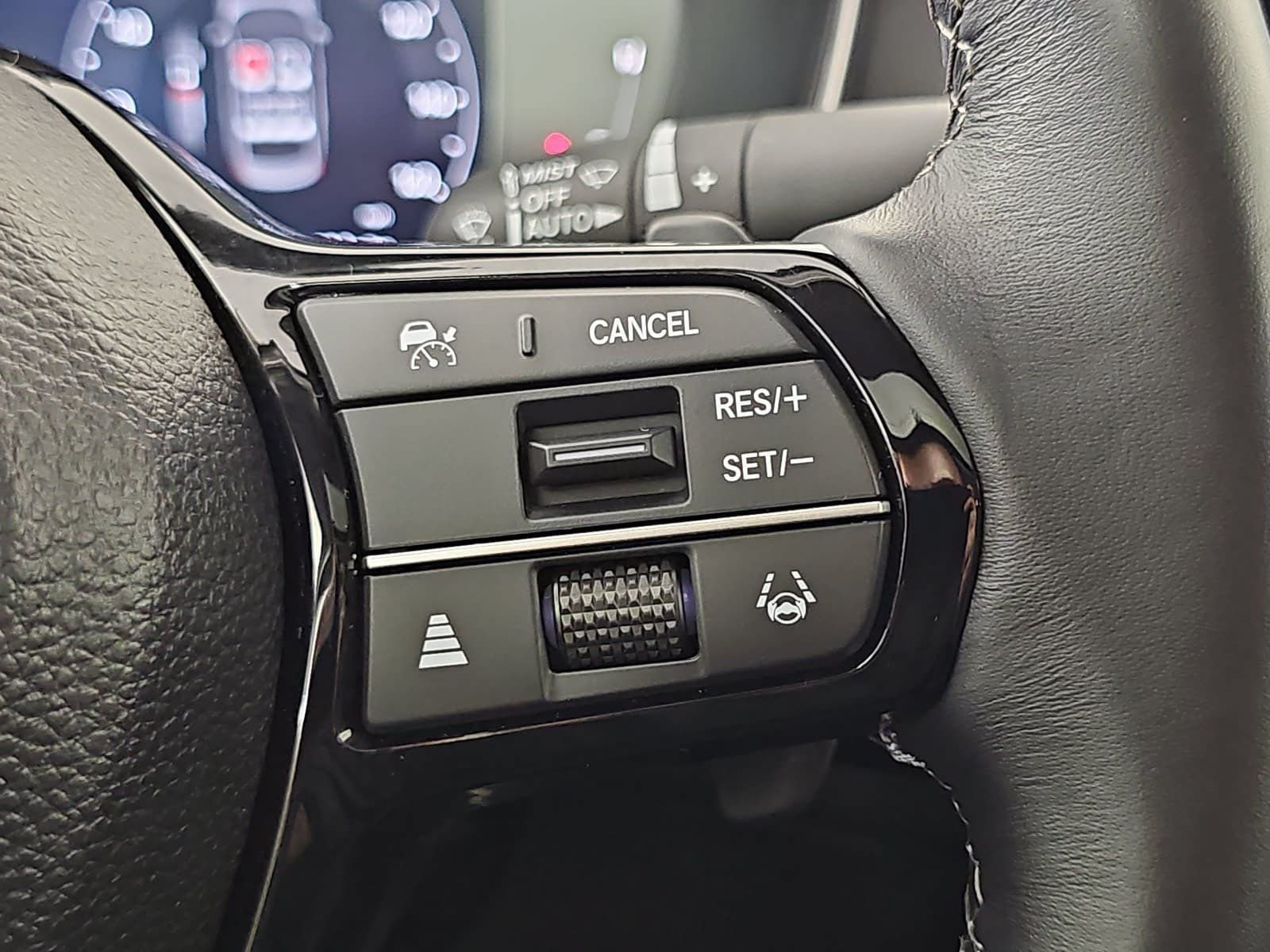 Used 2023 White Honda Touring image 17