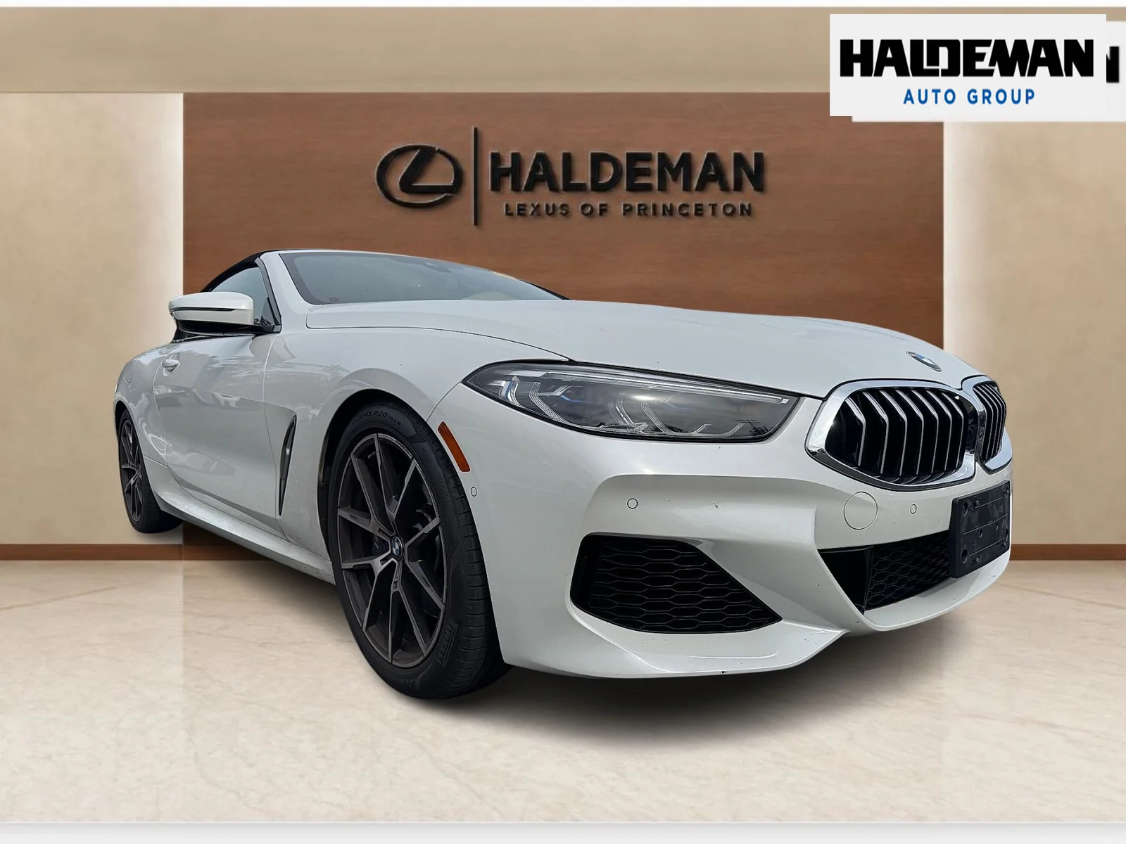 Used 2020 Mineral White Metallic [White] BMW xDrive image 1
