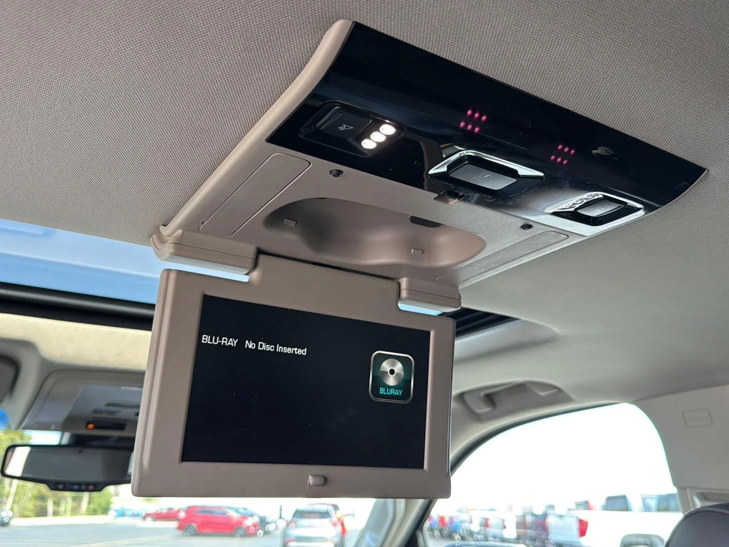 Used 2017 Onyx Black GMC Denali image 4