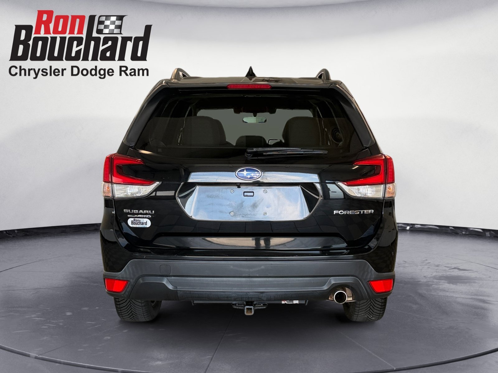 Used 2019 Crystal Black Silica Subaru Limited image 3