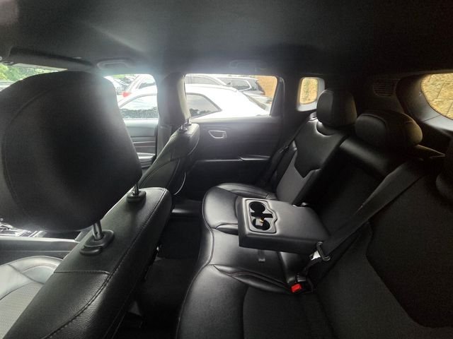Used 2024 Silver Jeep Trailhawk image 7