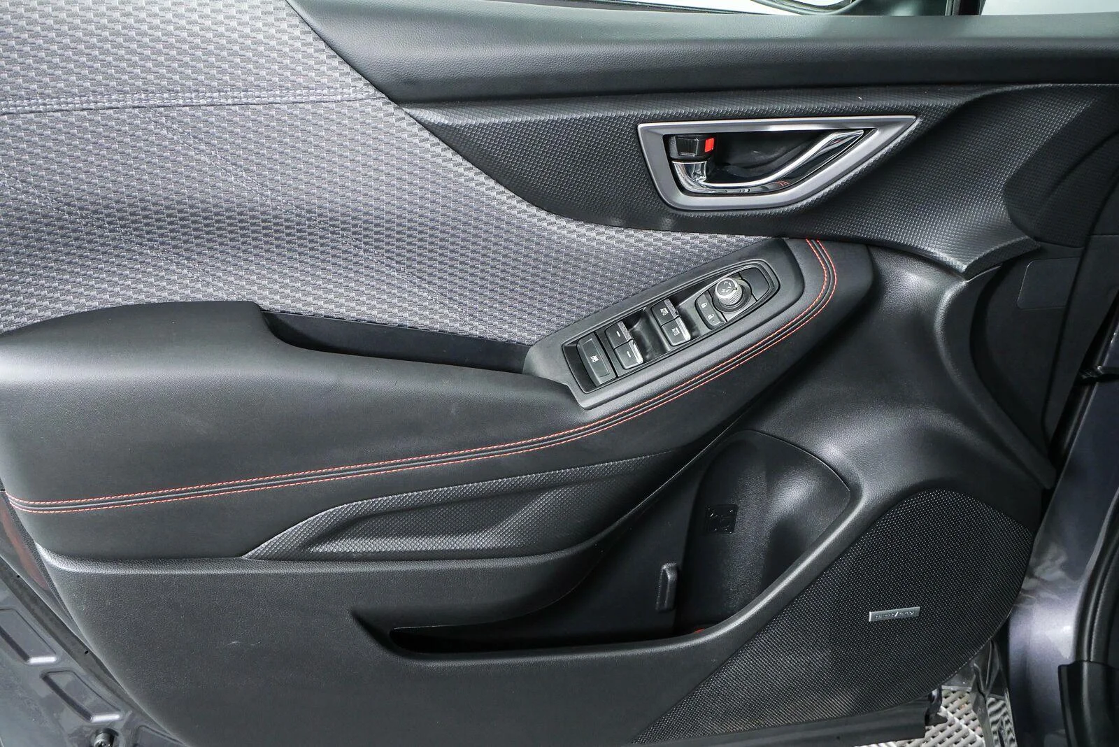 Used 2020 Magnetite Gray Metallic Subaru Sport image 6