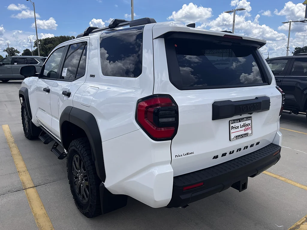 New 2026 Ice Cap Toyota  SR5 image 5