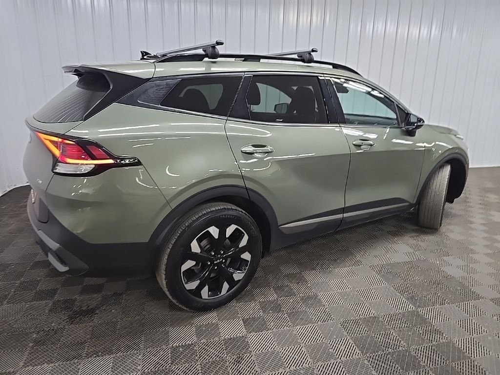 Used 2023 Green Kia X-Line image 3