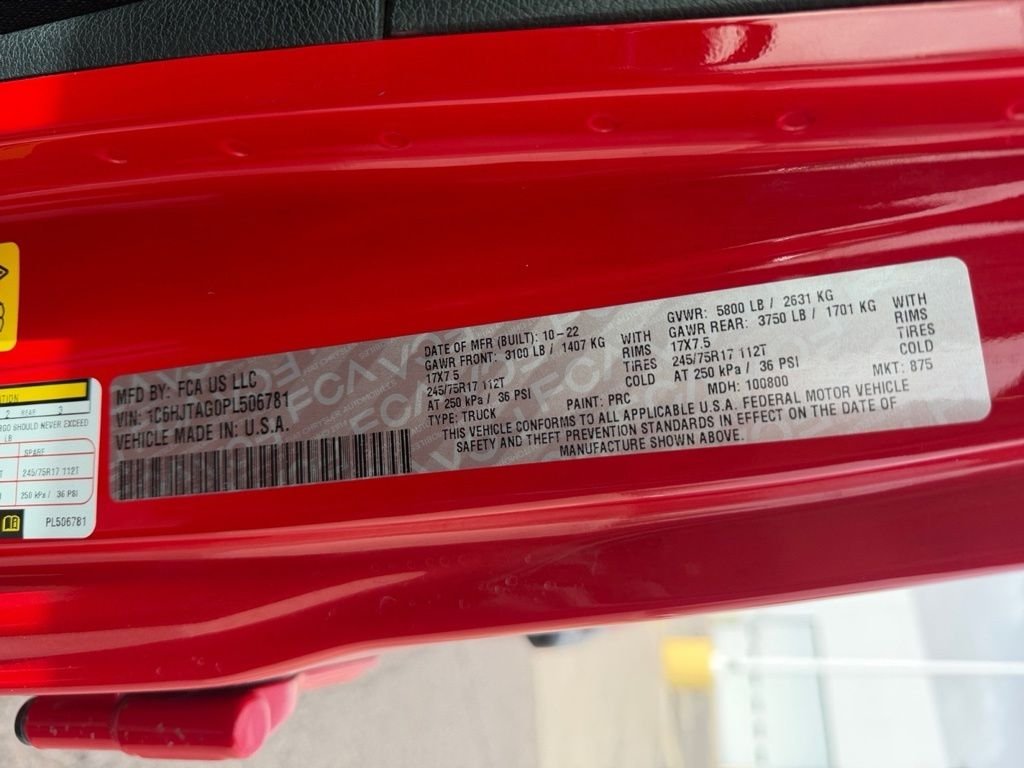 Used 2023 Red Jeep Sport S image 11