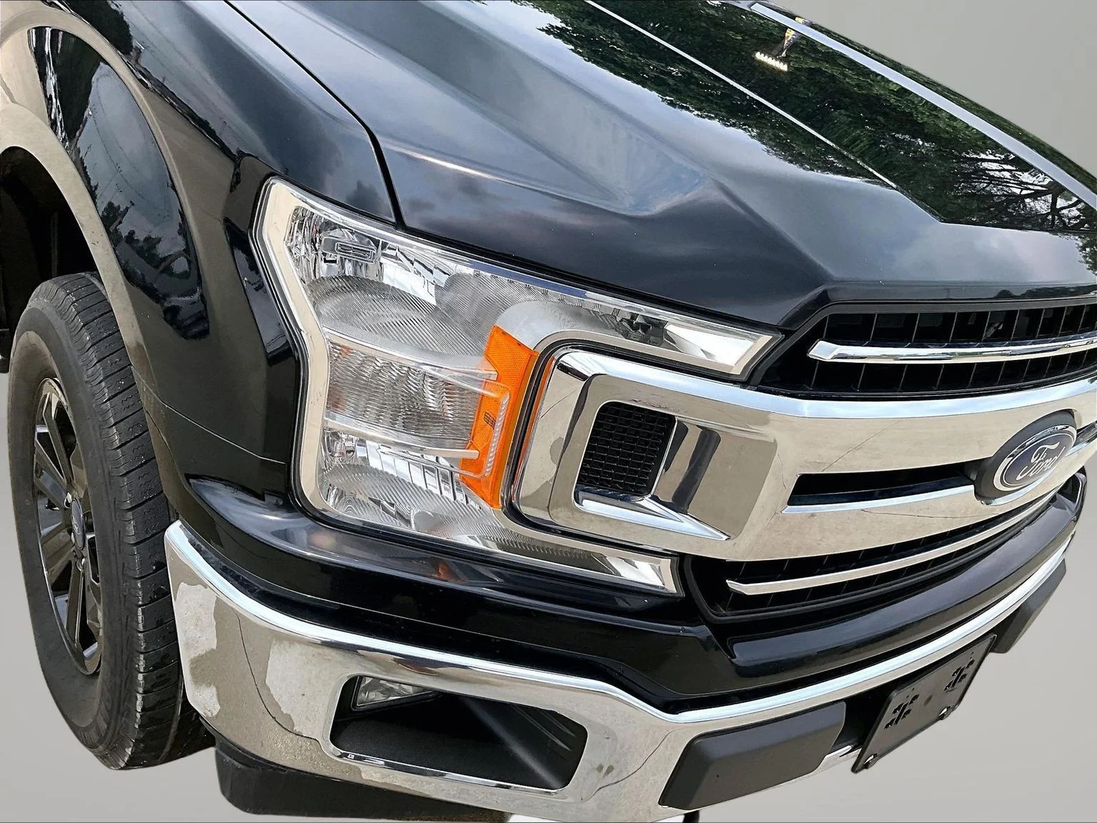 Used 2018 Black Ford XLT image 29