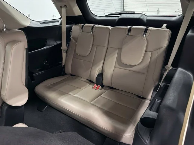 Used 2021 White Ford Limited image 34