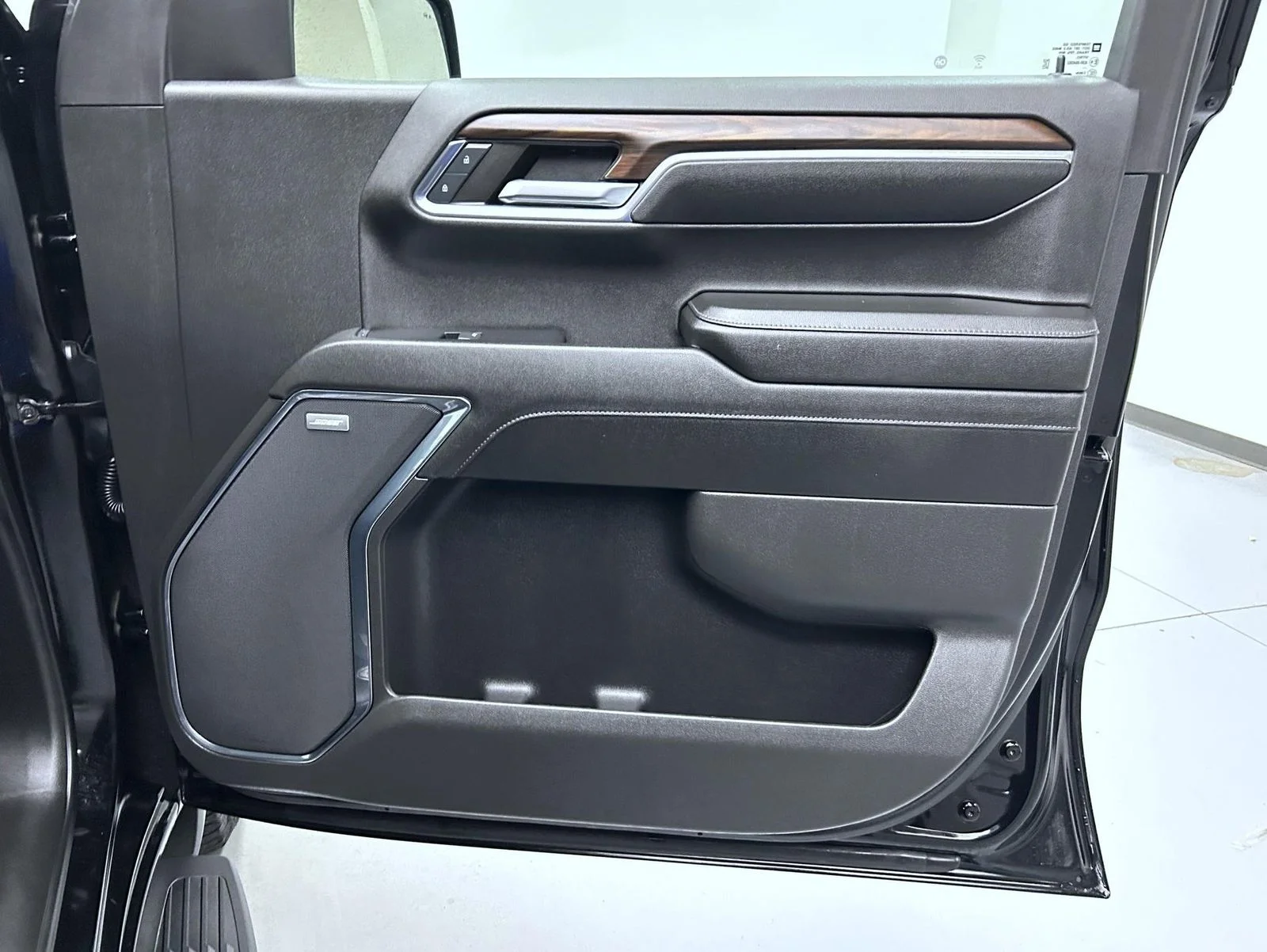 Used 2024 Black GMC SLT image 16