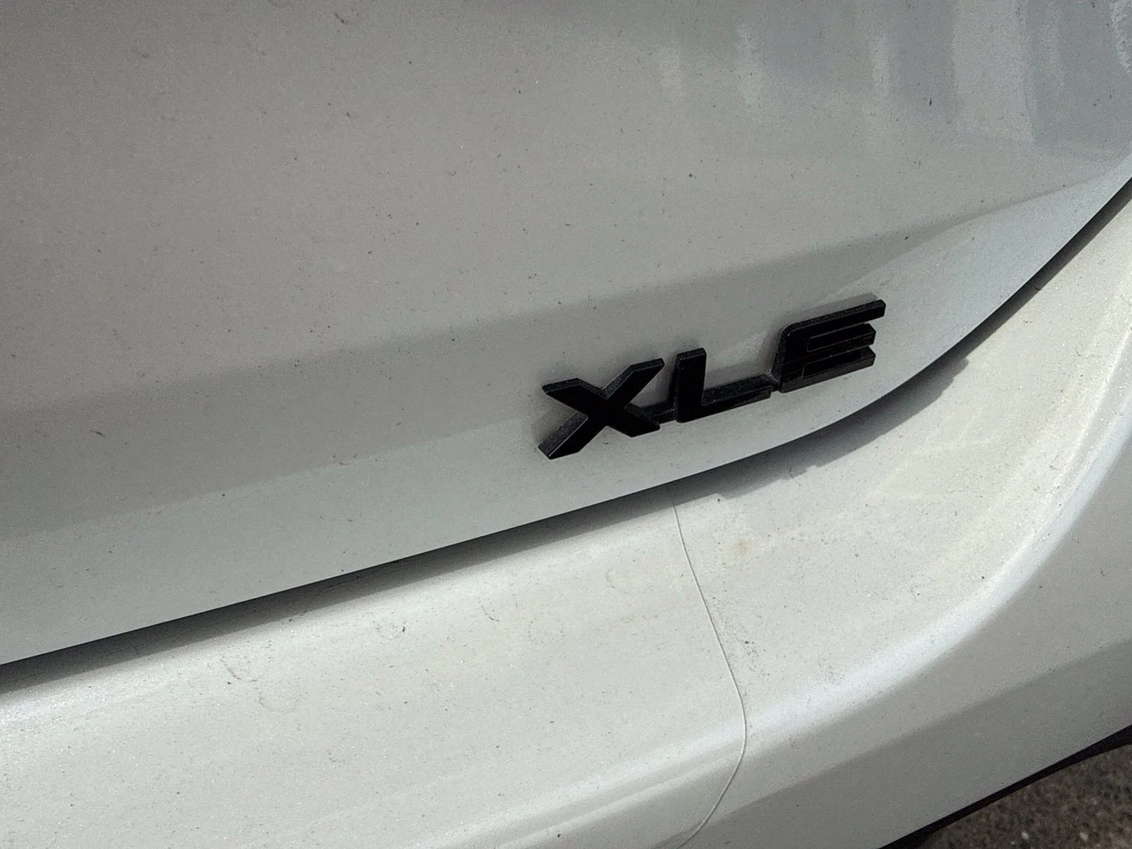 Used 2025  Toyota Hybrid XLE image 6