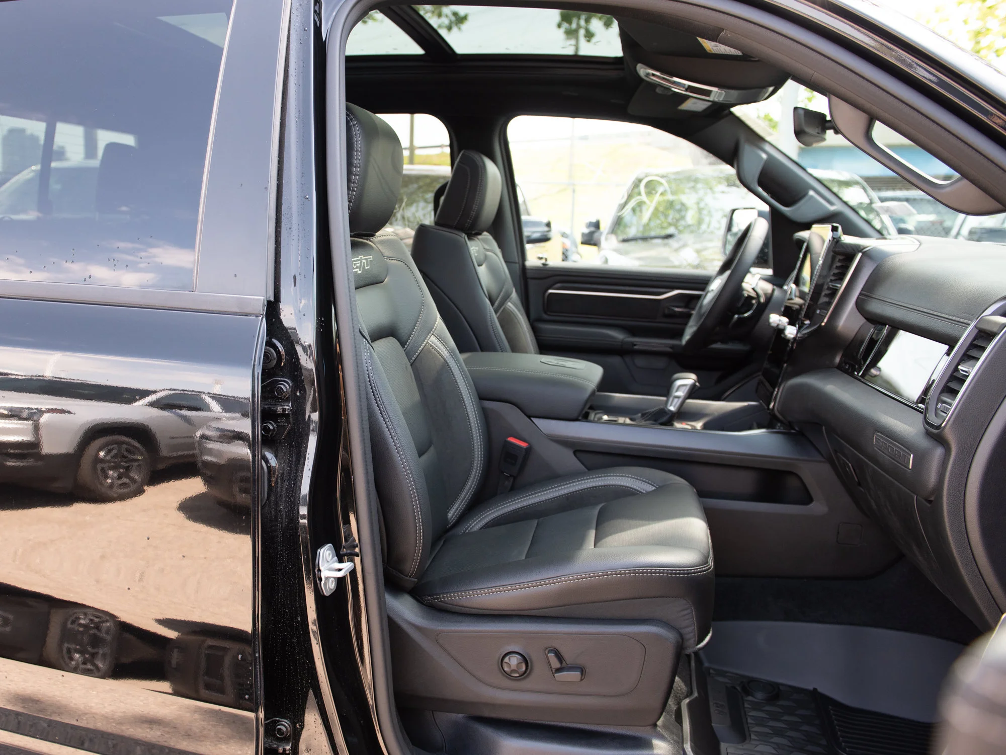 New 2026 Black RAM Sport* image 23
