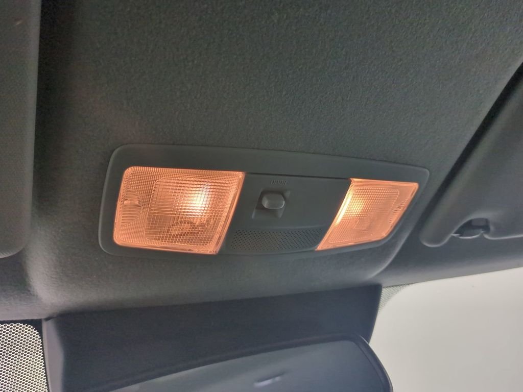 Used 2024  Mitsubishi 2.0 ES image 23