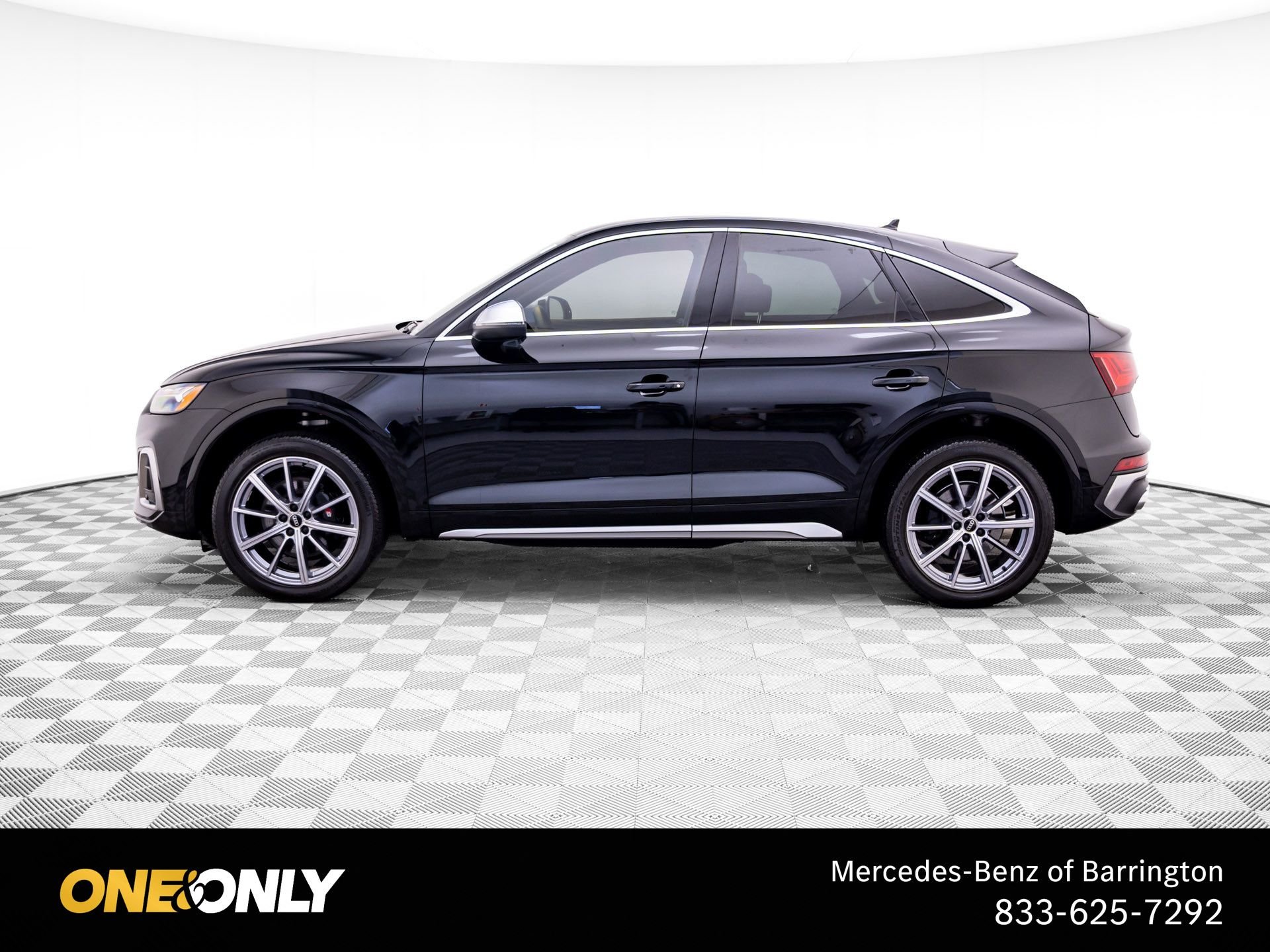 Used 2022 Black Audi Premium Plus image 2
