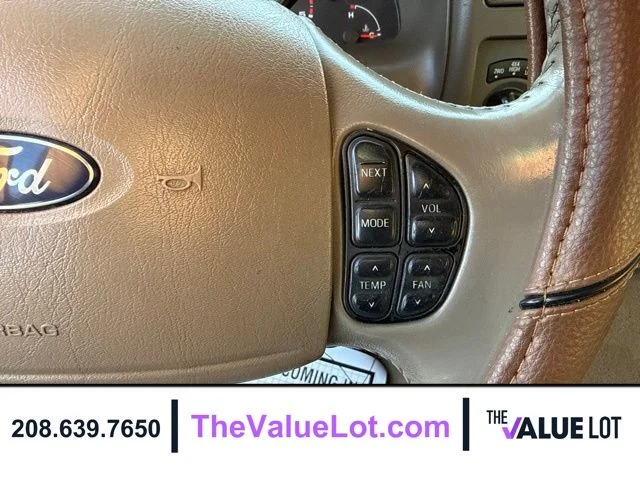 Used 2004 Green Ford Eddie Bauer image 23