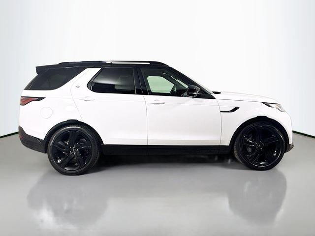 New 2026 Fuji White Land Rover Dynamic SE image 4