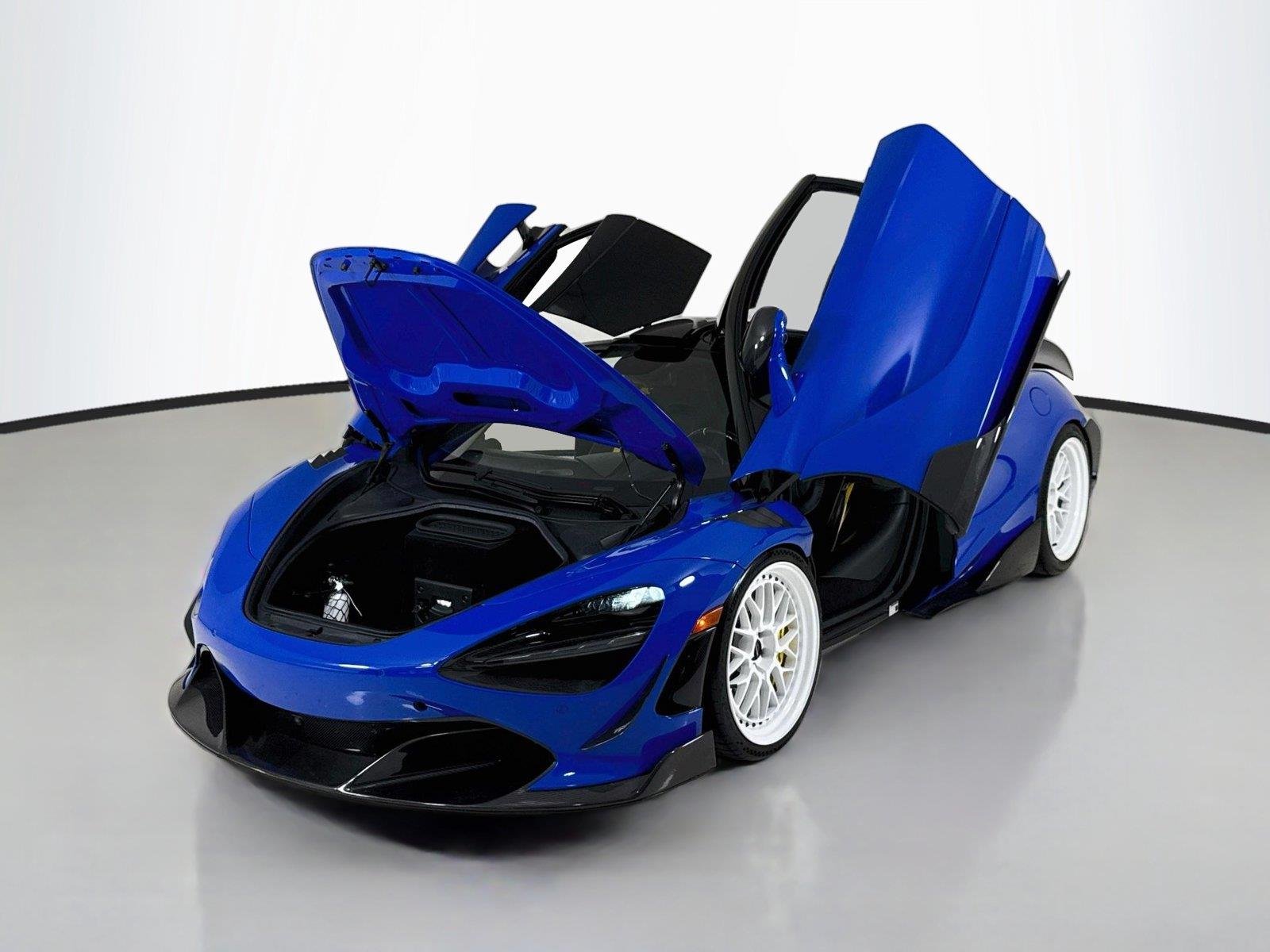 Used 2021 MSO Paris Blue / Miami Blue Wrap McLaren Performance | Full Ryft Body Kit | Carbon Steering Wheel | Exhaust | Custom Wheels image 40