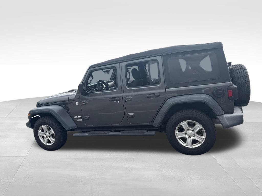 Used 2018 Granite Crystal Metallic Clearcoat Jeep Unlimited Sport S image 19